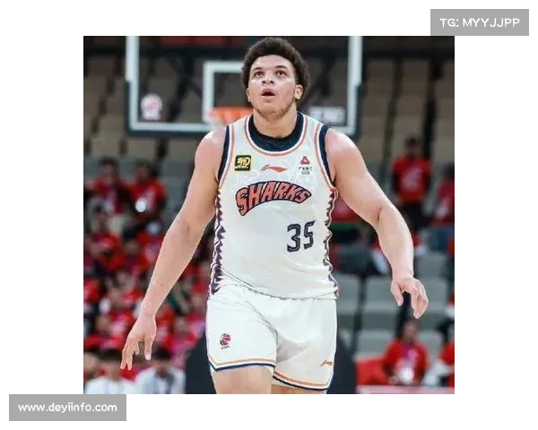 上海男篮俱乐部杯夺冠，洛夫顿获最佳国际球员